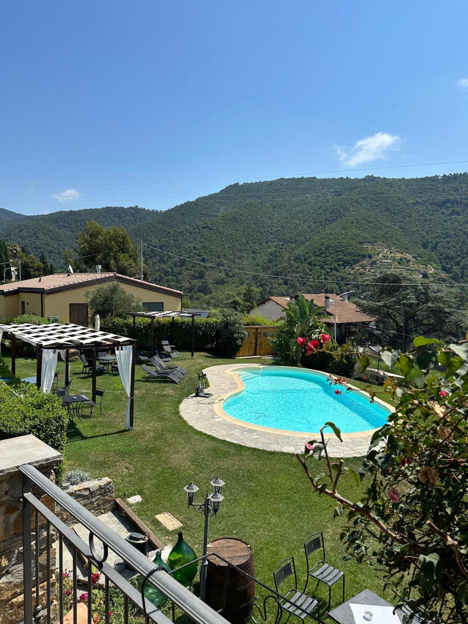 Agriturismo CÀ DÜ NONU Vallebona Exterior foto